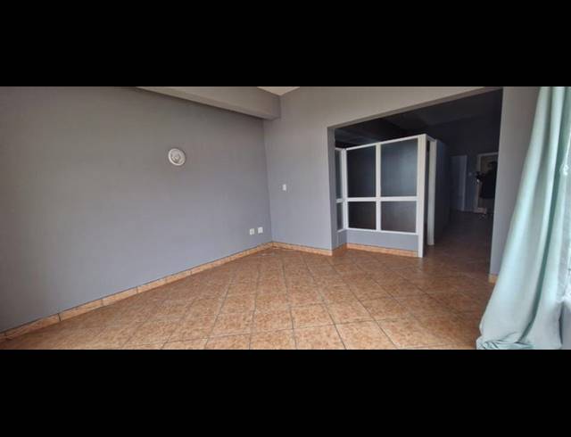 2 BEDROOM APARTMENT FOR SALE IN MANABA BEACH